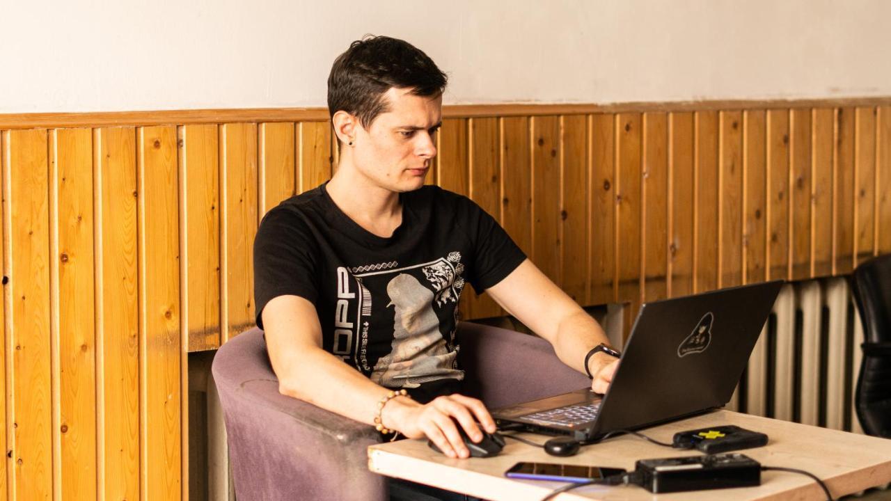 Fox Hostel Almaty Luaran gambar